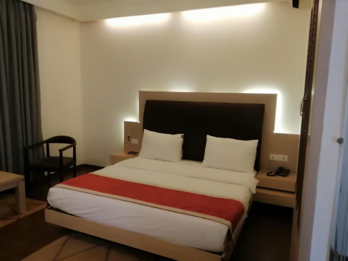 Kingston Resort Kanpur Luaran gambar