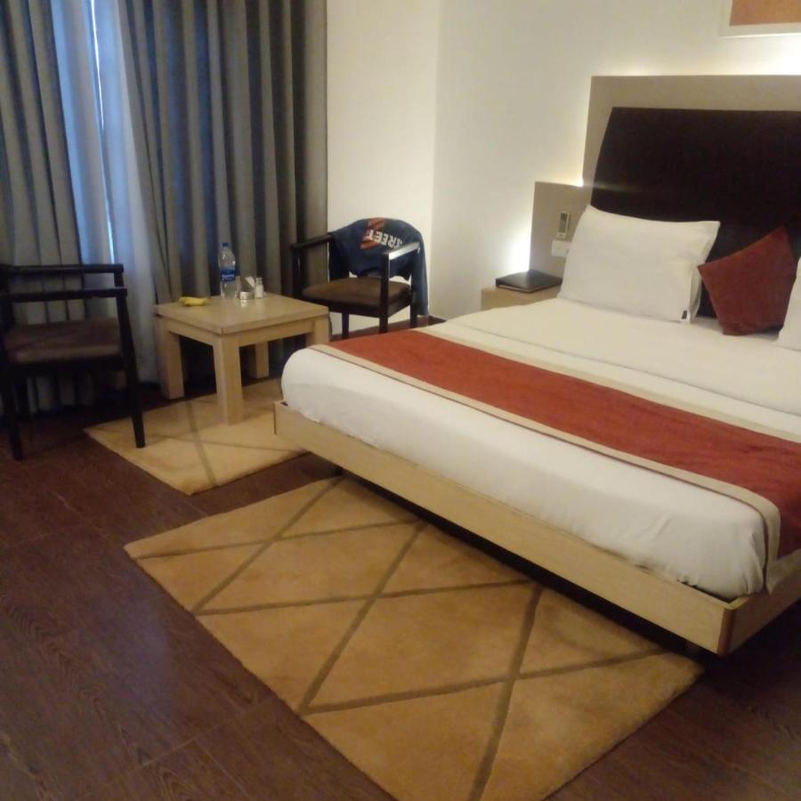 Kingston Resort Kanpur Luaran gambar